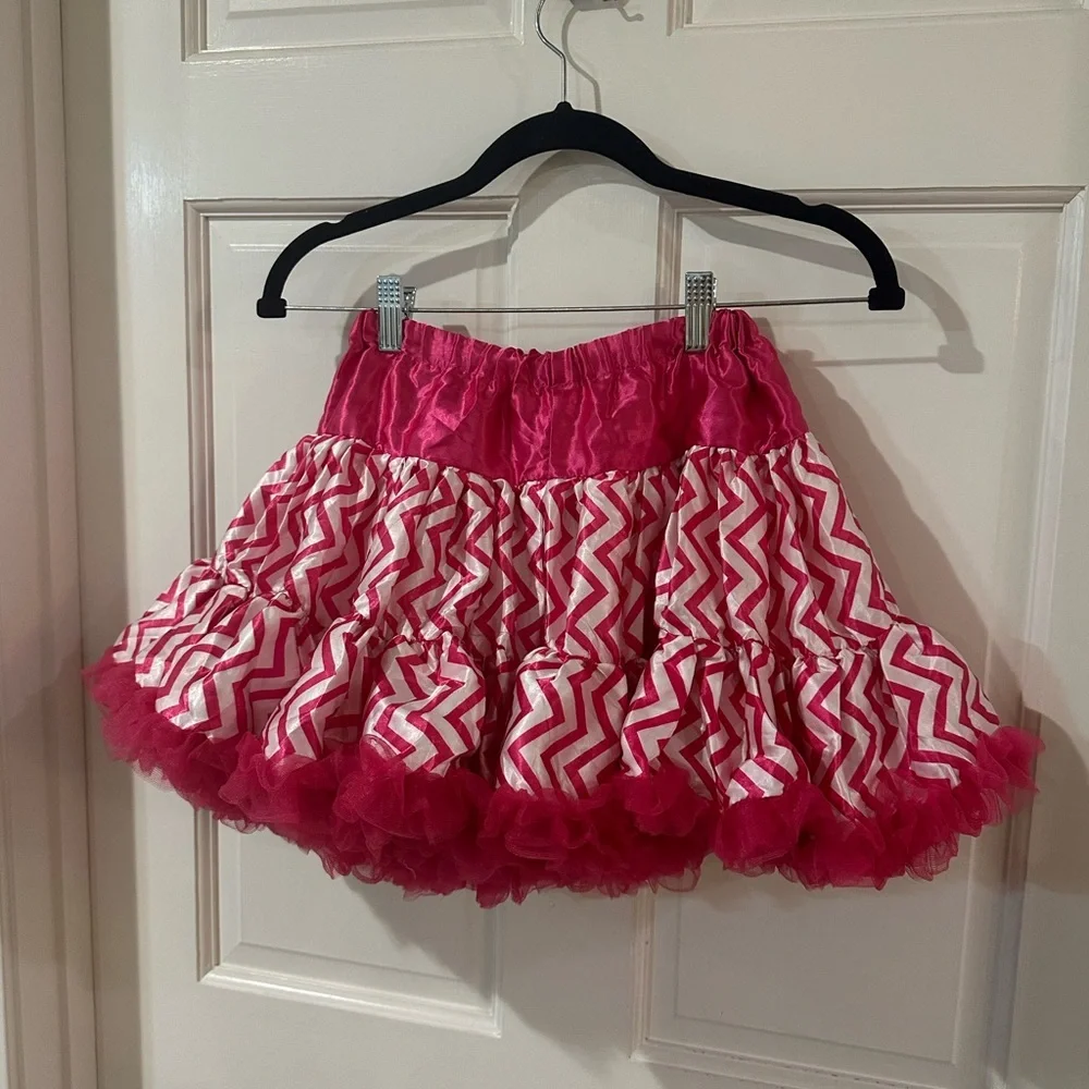 BigDreamz. Pink Chevron Skirt